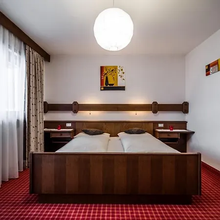 Ciasa Confolia Guest house